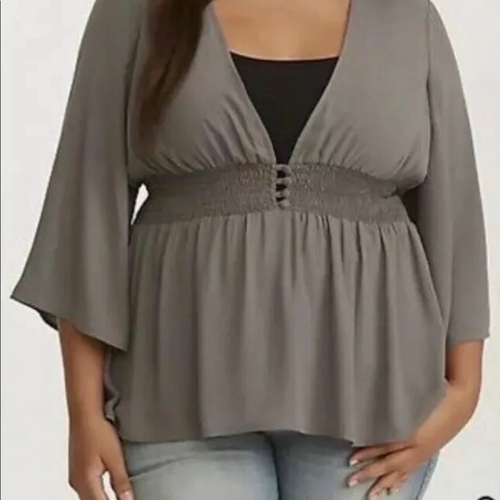 Torrid Grey Greogette button front smocked top